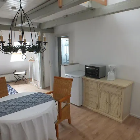Maisonette 